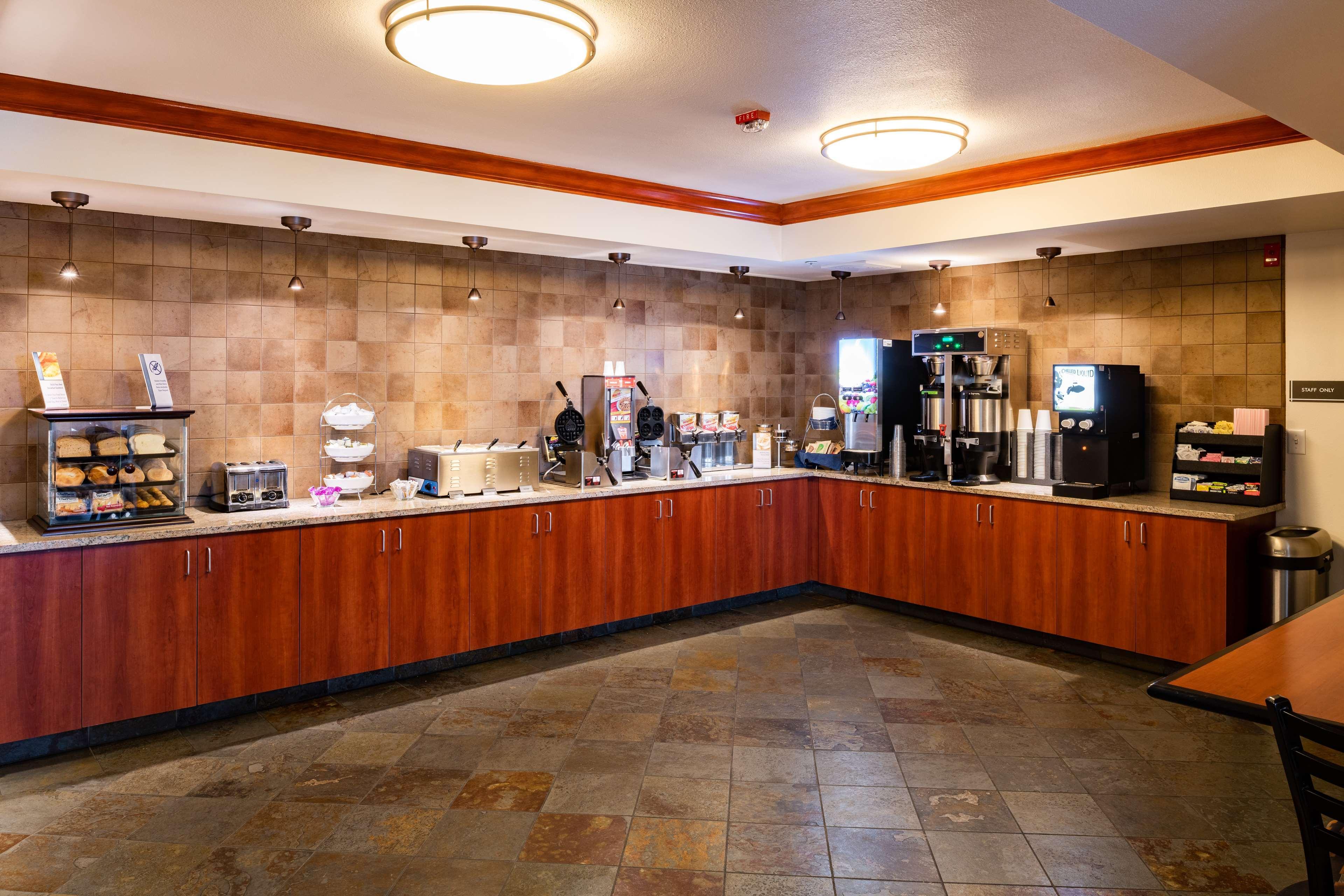 בויזי Best Western Vista Inn At The Airport מראה חיצוני תמונה