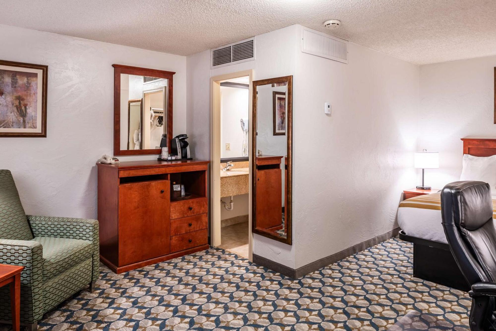 בויזי Best Western Vista Inn At The Airport מראה חיצוני תמונה