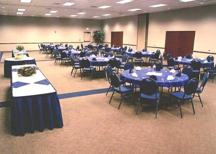 בויזי Best Western Vista Inn At The Airport מראה חיצוני תמונה